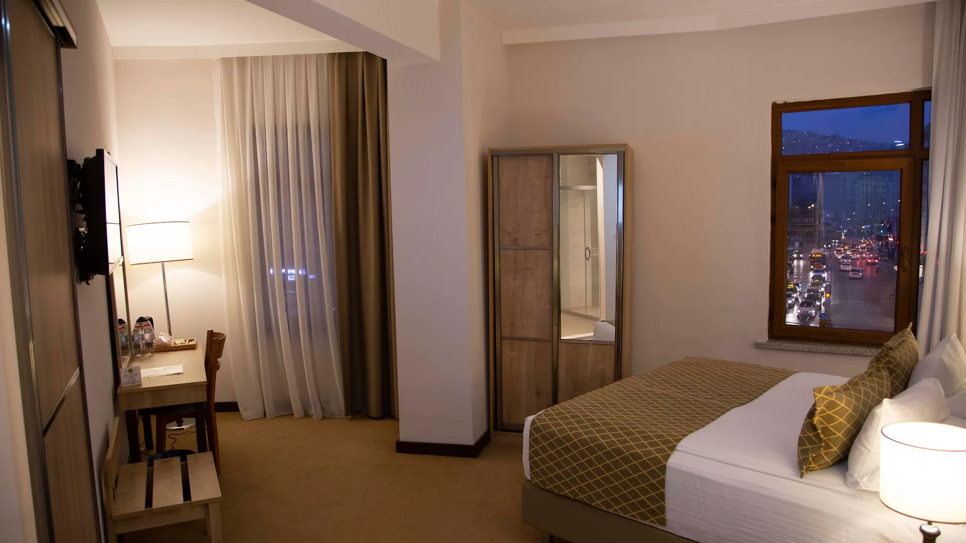 Hotel Atlas Oteli Izmir