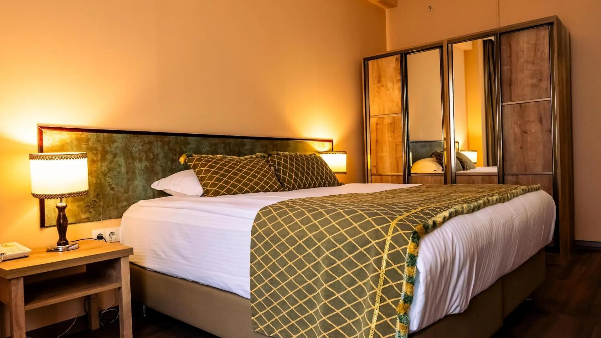 Hotel Atlas Oteli Izmir